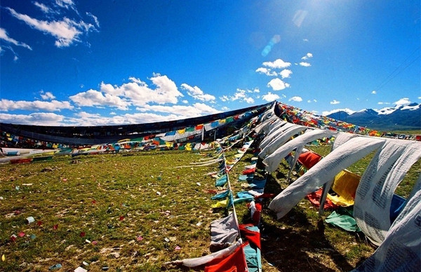 八月最佳旅游地：西藏旅游